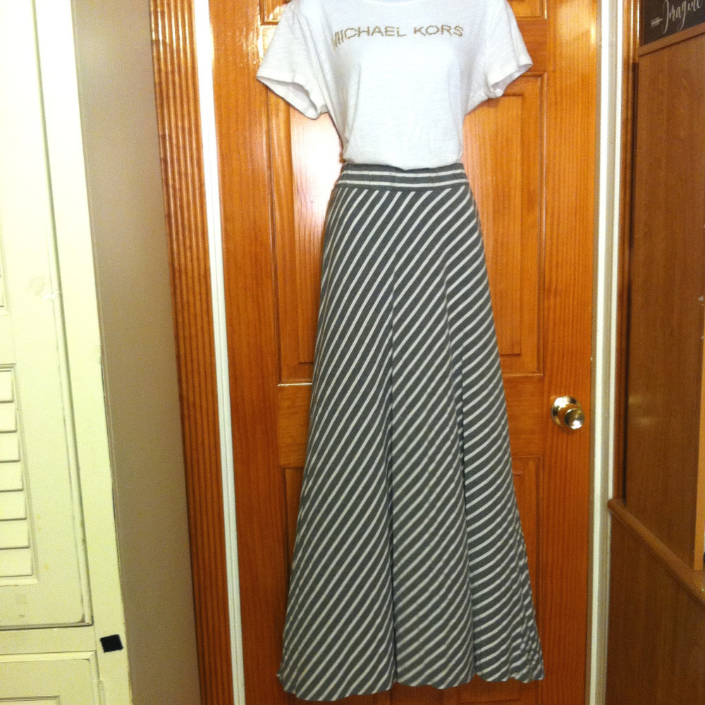 Liz Lange Maternity Maxi Skirt
